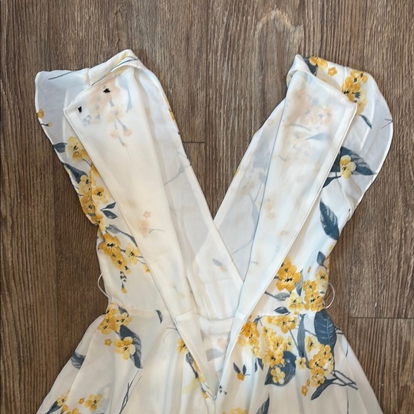 Lulus French Countryside White Yellow Floral Print High-Low Dress Women's Small - Picture 15 of 15